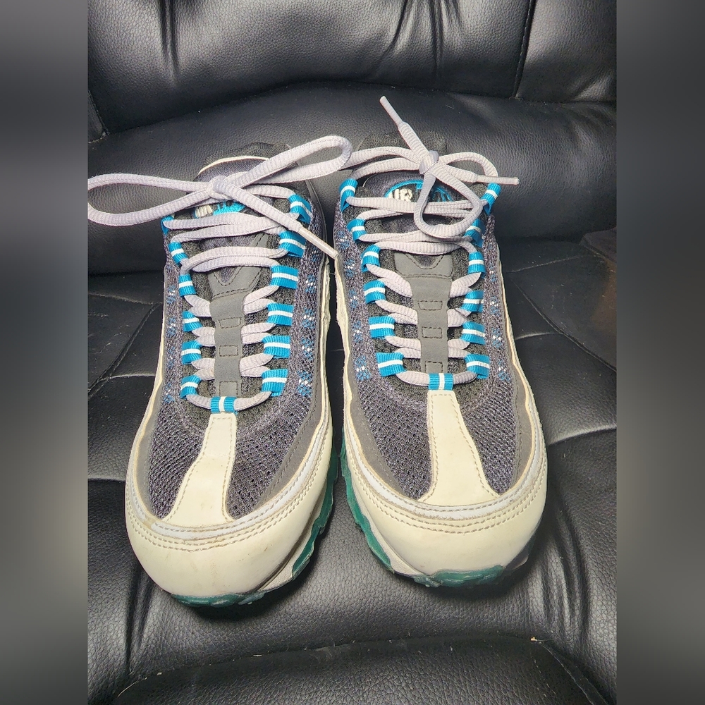 Nike Airmax 24-7 Sneakers Size 7.5M